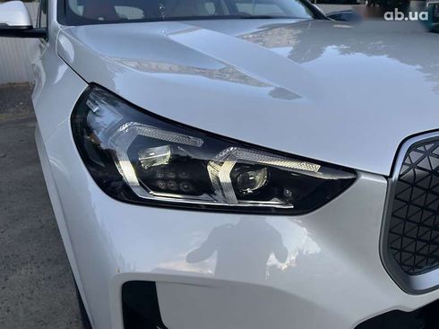 BMW iX1 2025 - фото 2