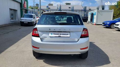 Skoda Fabia 2020 - фото 17