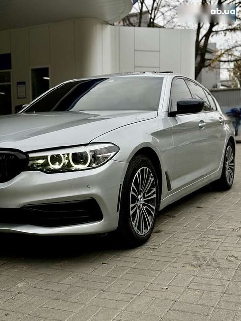 BMW 5 серия 2019 - фото 6