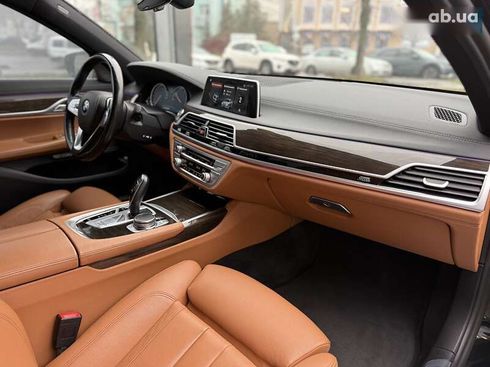 BMW 7 серия 2017 - фото 16