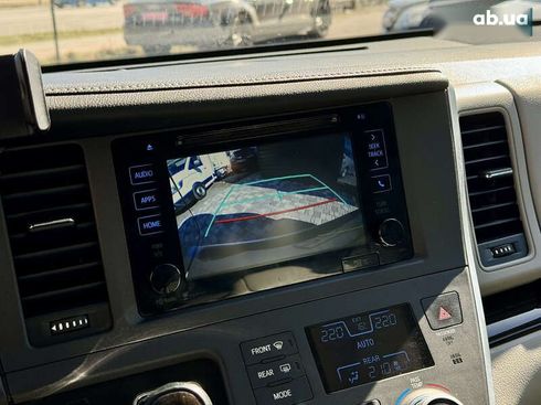 Toyota Sienna 2015 - фото 28