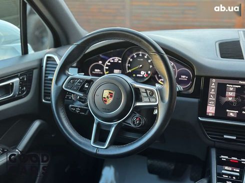 Porsche Cayenne 2020 - фото 26