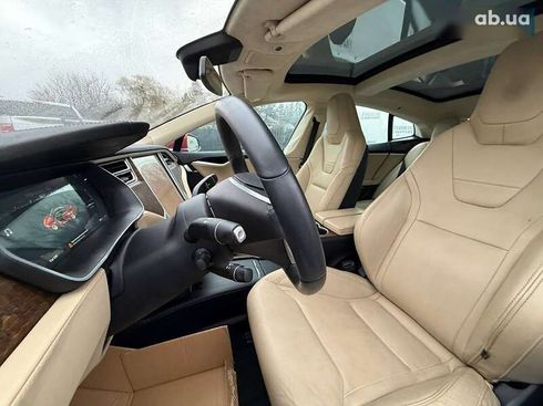 Tesla Model S 2016 - фото 18