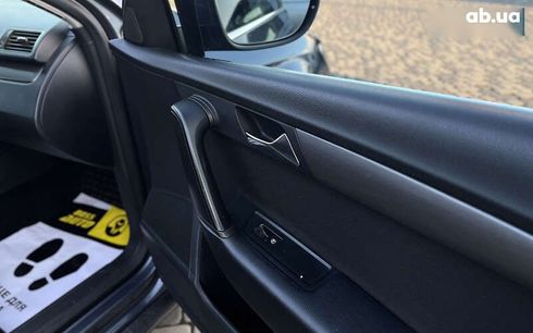 Volkswagen Passat 2012 - фото 21