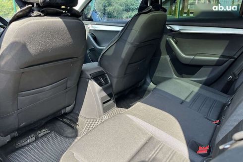 Skoda Octavia 2018 - фото 19