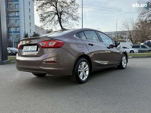 Chevrolet Cruze 2018 - фото 8