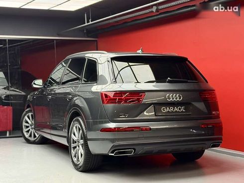Audi Q7 2019 - фото 29