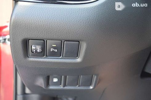 Toyota C-HR 2017 - фото 18