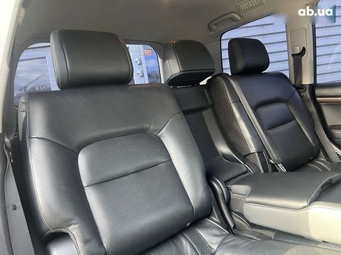 Toyota Land Cruiser 2016 - фото 28