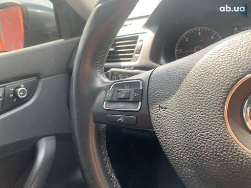 Volkswagen Passat 2012 - фото 19
