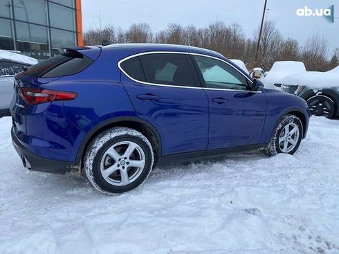 Alfa Romeo Stelvio 2020 - фото 8
