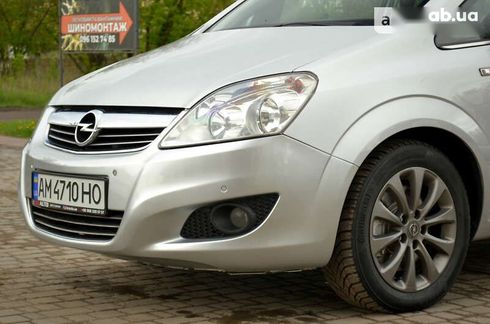 Opel Zafira 2011 - фото 11
