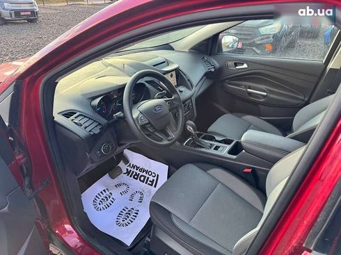 Ford Escape 2018 - фото 10