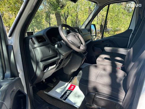 Opel Movano 2021 белый - фото 33