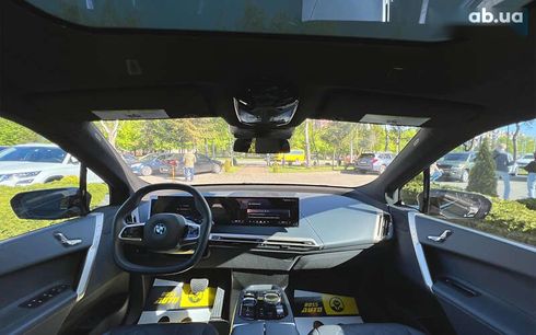 BMW iX 2023 - фото 15