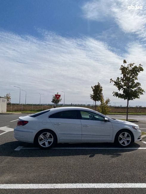 Volkswagen Passat CC 2012 белый - фото 10