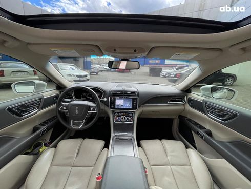 Lincoln Continental 2019 белый - фото 26