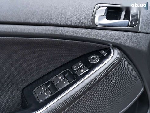 Kia K5 2013 - фото 21