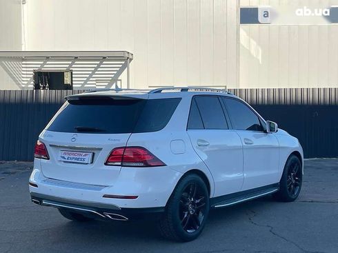 Mercedes-Benz GLE-Class 2017 - фото 11