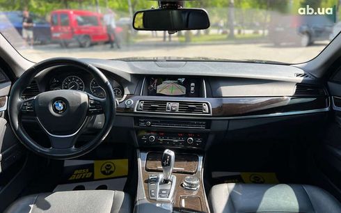 BMW 5 серия 2015 - фото 15