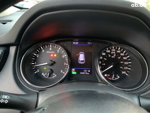 Nissan Rogue 2018 белый - фото 31