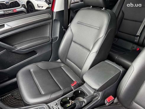 Volkswagen Golf 2016 красный - фото 17