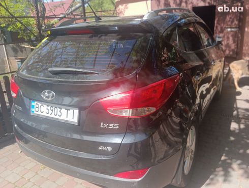 Hyundai ix35 2010 черный - фото 5