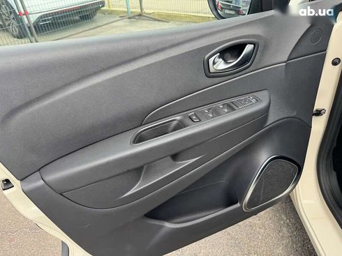 Renault Captur 2019 - фото 16