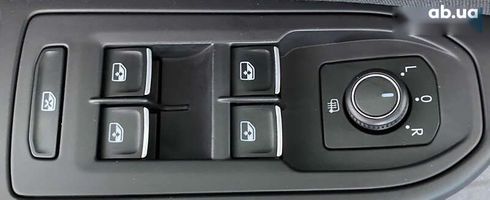 Volkswagen Golf 2021 - фото 21