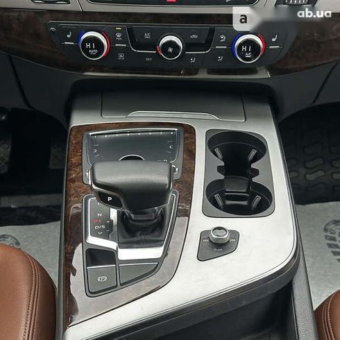 Audi Q7 2017 - фото 19