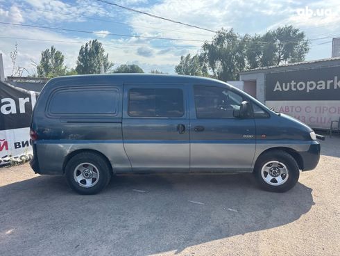 Hyundai H200 1998 синий - фото 5