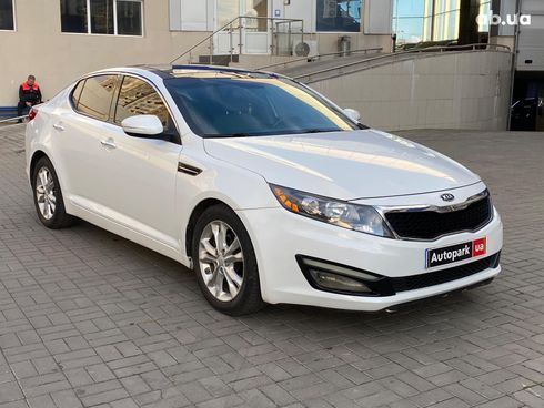 Kia Optima 2012 белый - фото 3