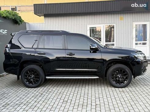 Toyota Land Cruiser Prado 2021 - фото 8