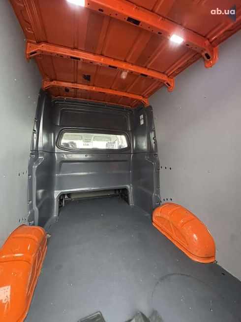 Volkswagen Crafter 2018 - фото 28