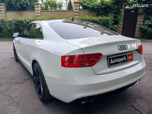 Audi A5 2015 белый - фото 7