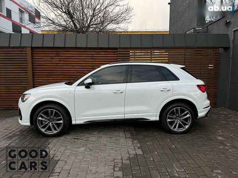 Audi Q3 2021 - фото 7