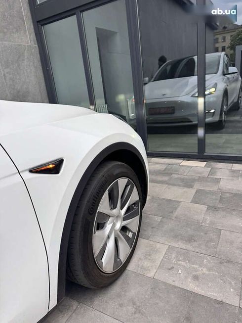 Tesla Model Y 2023 - фото 5
