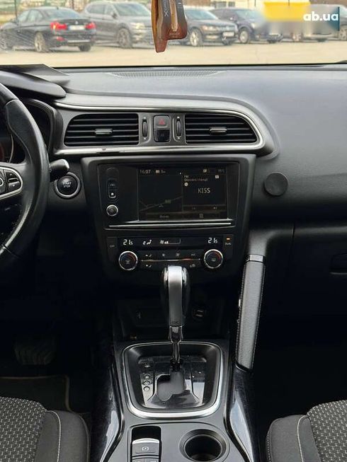 Renault Kadjar 2018 - фото 20