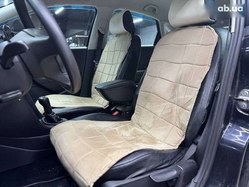 Volkswagen Polo 2011 - фото 9