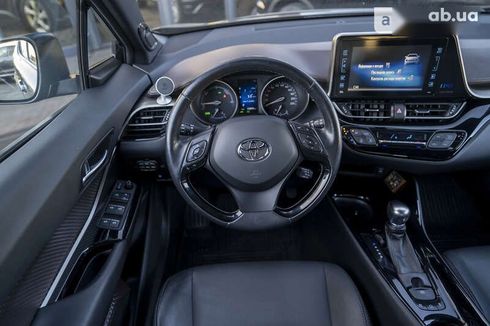 Toyota C-HR 2018 - фото 26