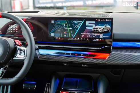 BMW M5 2025 - фото 26