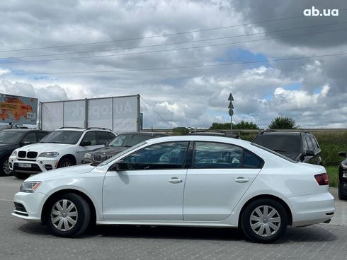 Volkswagen Jetta 2016 белый - фото 36