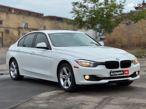 BMW 3 серия 2014 белый - фото 16