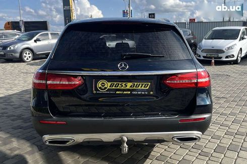 Mercedes-Benz E-Класс 2018 - фото 6
