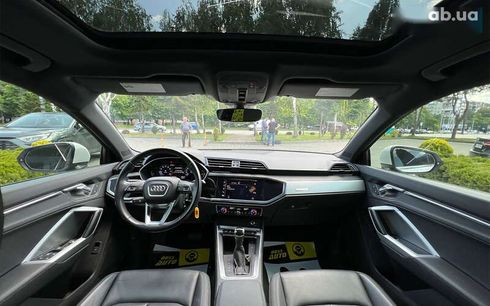 Audi Q3 2019 - фото 16