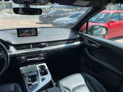 Audi Q7 2018 - фото 14