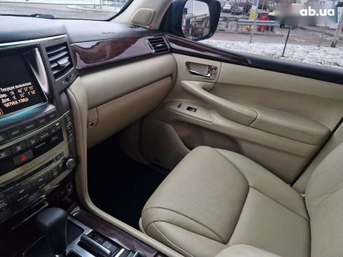 Lexus LX 2008 - фото 22