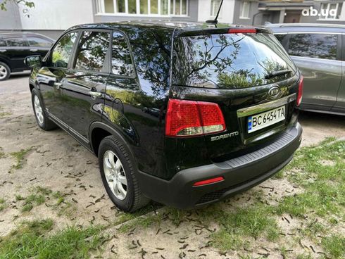 Kia Sorento 2011 черный - фото 2