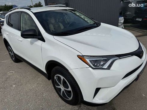 Toyota RAV4 2017 - фото 4