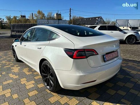 Tesla Model 3 2020 - фото 8